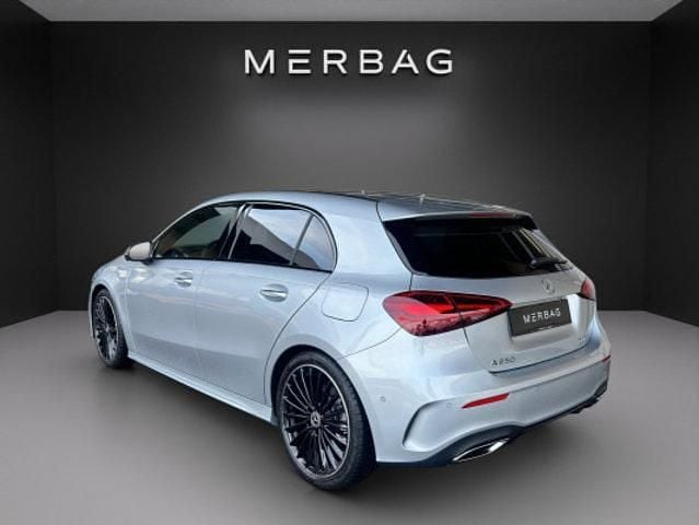 Neu Mercedes A250 224 PS (164 kW) 2026 Silber Limousine
