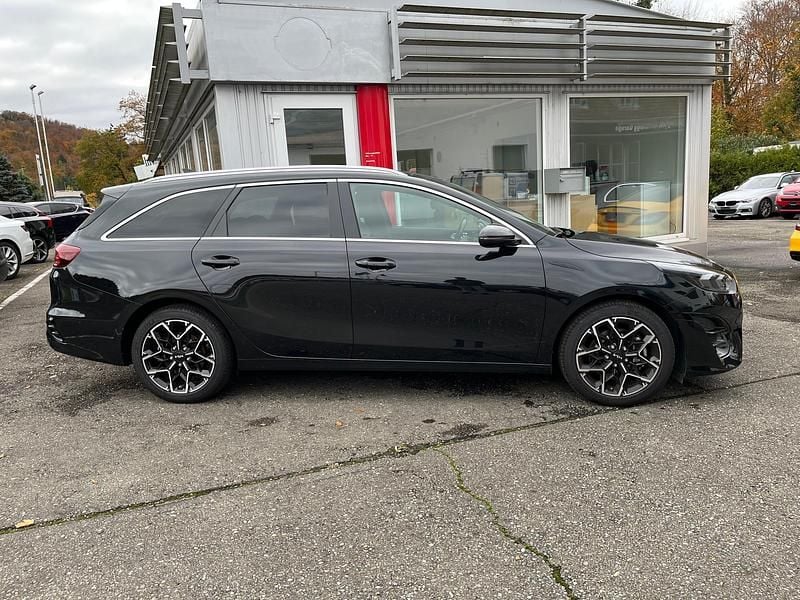 Gebraucht Kia Ceed Sportswagon GT-Line 160 PS (117 kW) 2023 Kombi