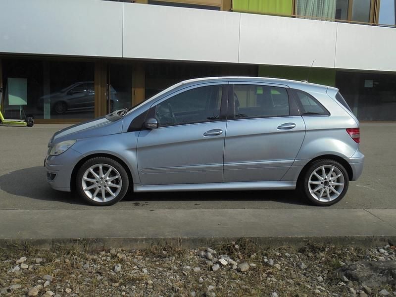 Gebraucht 2007 Mercedes B200 Van / Kleinbus | CHF 2’200 - Bild 1/4