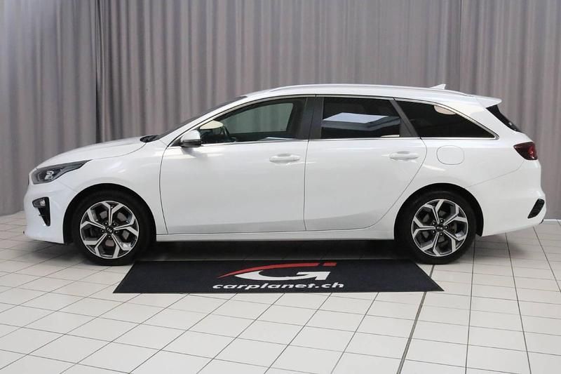 Gebraucht Kia Ceed Sportswagon 136 PS (100 kW) 2022 Weiss Kombi