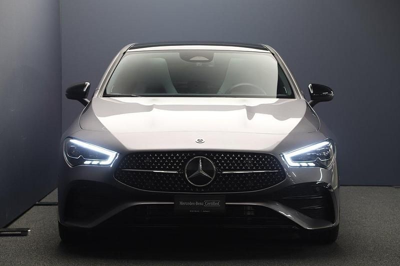 Gebraucht Mercedes CLA250e Shooting Brake 224 PS (164 kW) 2024 Grau Kombi