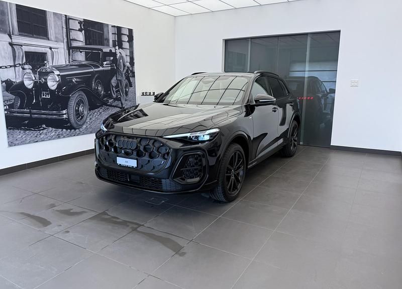 Neu Audi Q5 Ambiente 204 PS (150 kW) 2025 Schwarz SUV