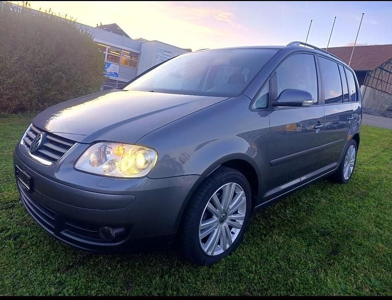 Gebraucht 2006 VW Touran Trendline Van / Kleinbus | CHF 6’800 - Bild 1/4