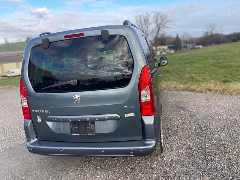 Gebraucht Peugeot Partner 120 PS (88 kW) 2010