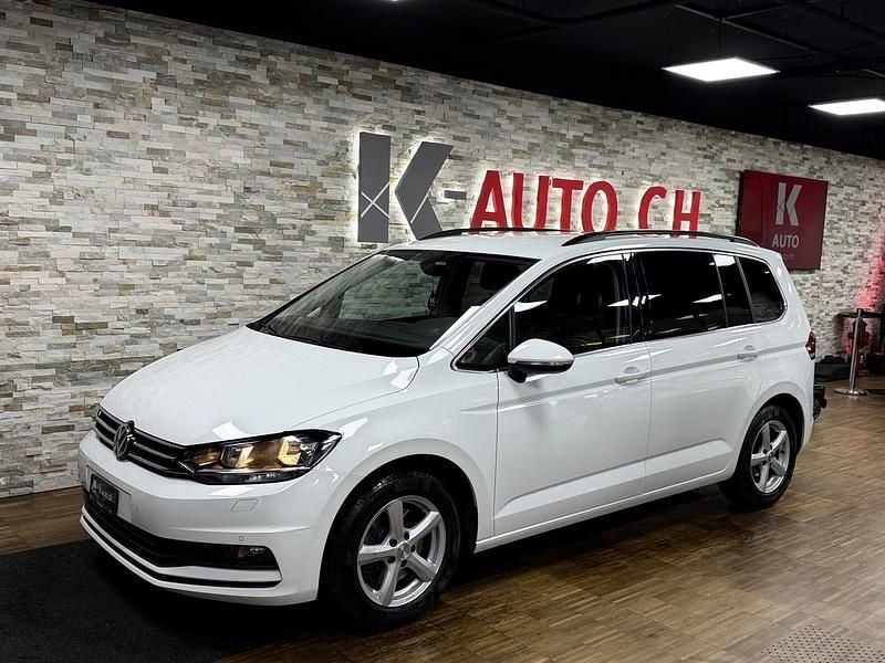 Gebraucht VW Touran Comfortline 150 PS (110 kW) 2018 Van / Kleinbus