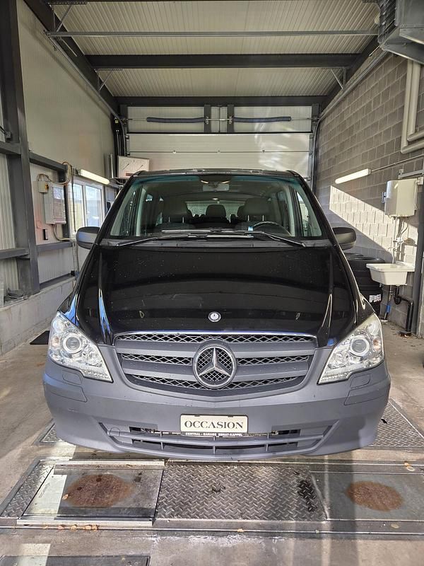 Gebraucht Mercedes Vito 163 PS (119 kW) 2011 Schwarz Van