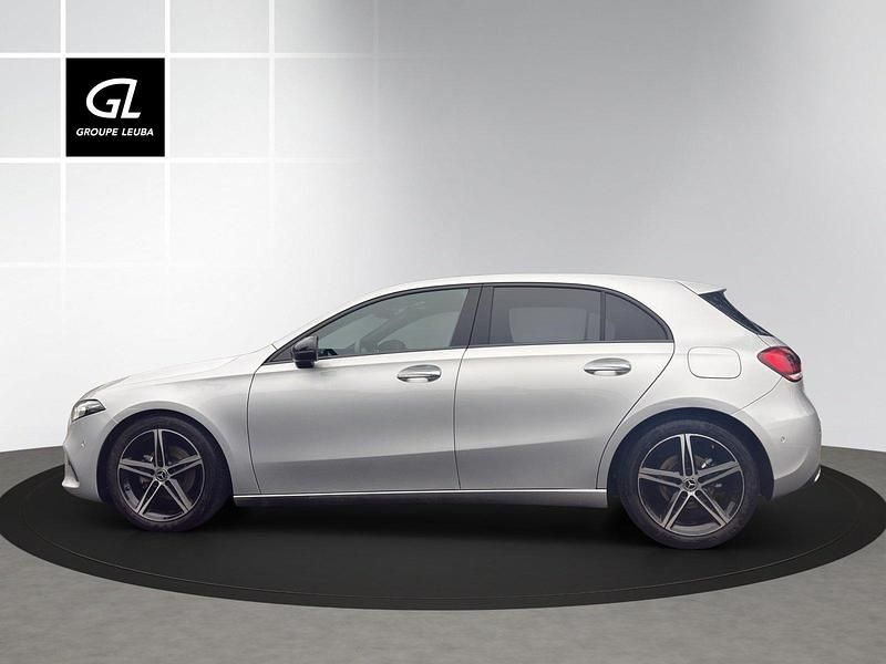 Gebraucht Mercedes A180 Night 136 PS (100 kW) 2022 Grau Limousine