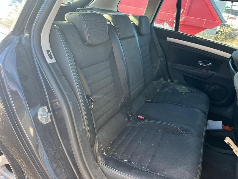 Gebraucht Renault Laguna GrandTour Dynamique 140 PS (102 kW) 2008 Kombi