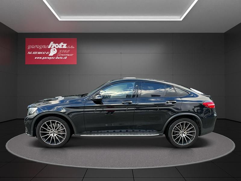 Gebraucht Mercedes GLC300 AMG line 245 PS (180 kW) 2019 Schwarz Coupé