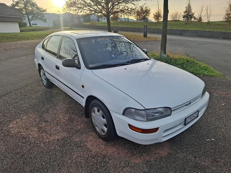 Gebraucht 1993 Toyota Corolla Kleinwagen | CHF 4’200 - Bild 1/4
