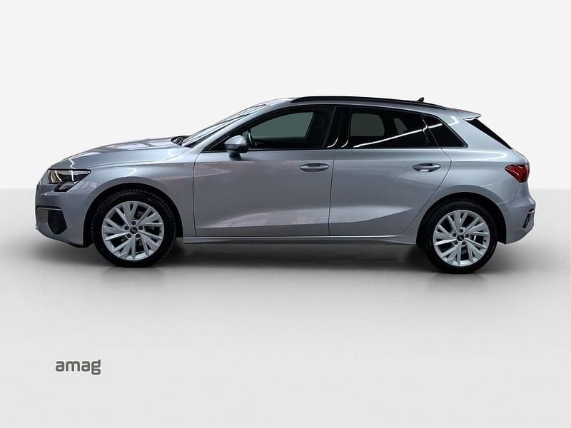 Gebraucht Audi A3 Attraction 150 PS (110 kW) 2024 Florettsilber metallic Limousine