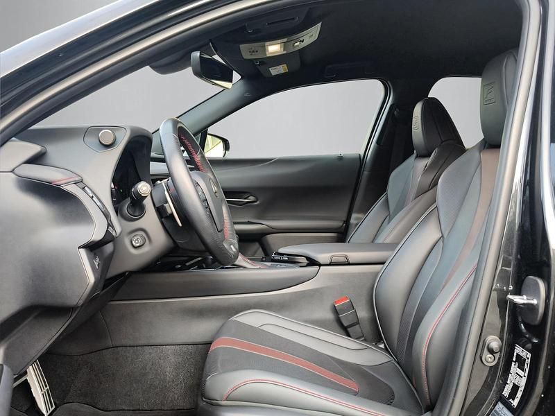 Gebraucht Lexus UX 250h Sport Line 184 PS (135 kW) 2022 Schwarz SUV