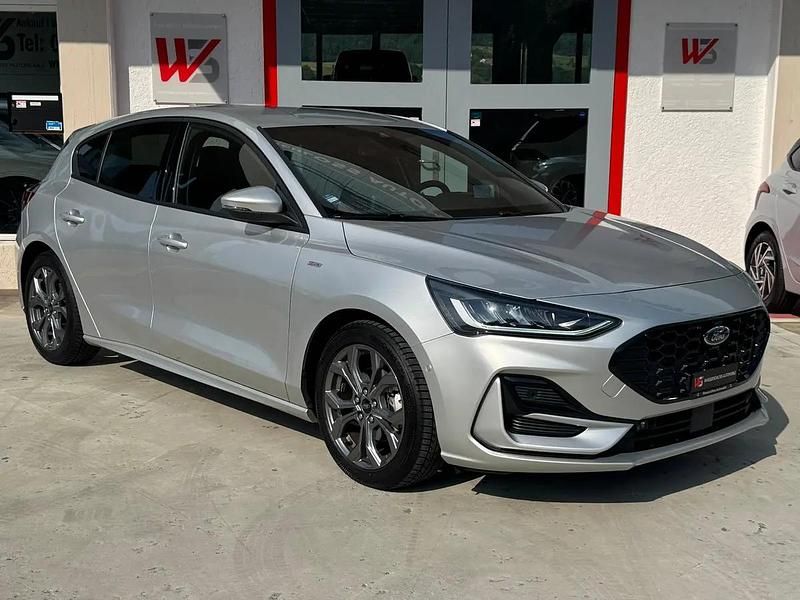 Gebraucht Ford Focus ST-Line X 155 PS (114 kW) 2025 Silber