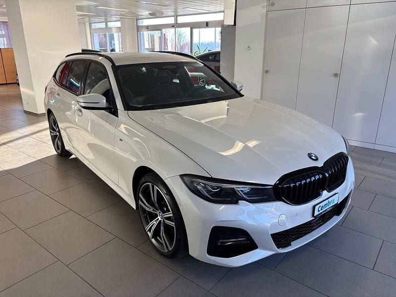 Gebraucht BMW 330e M Sport 292 PS (214 kW) 2021 Kombi