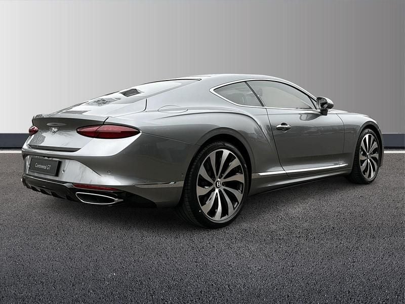 Neu Bentley Continental 680 PS (500 kW) 2025 Coupé