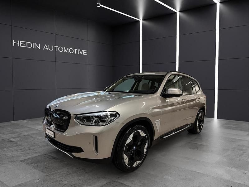 Silber Gebraucht 2021 BMW iX3 Impressive SUV | CHF 29’800 (Guter Preis) - Bild 1/4
