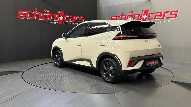 Neu BYD Dolphin Surf Comfort 114 kW (156 PS) 2026 Weiss Kleinwagen