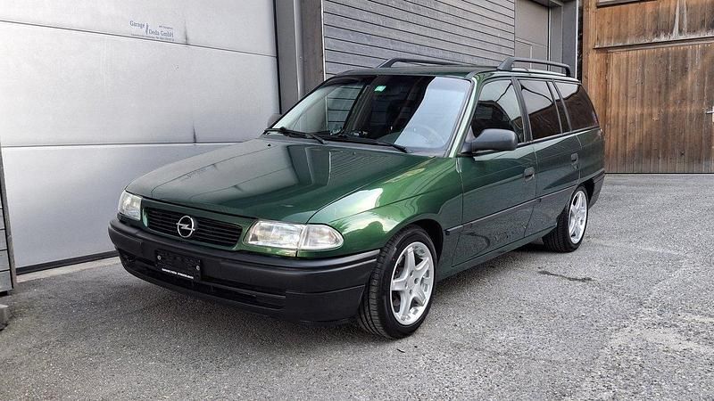 Gebraucht Opel Astra 101 PS (74 kW) 1997 Kombi