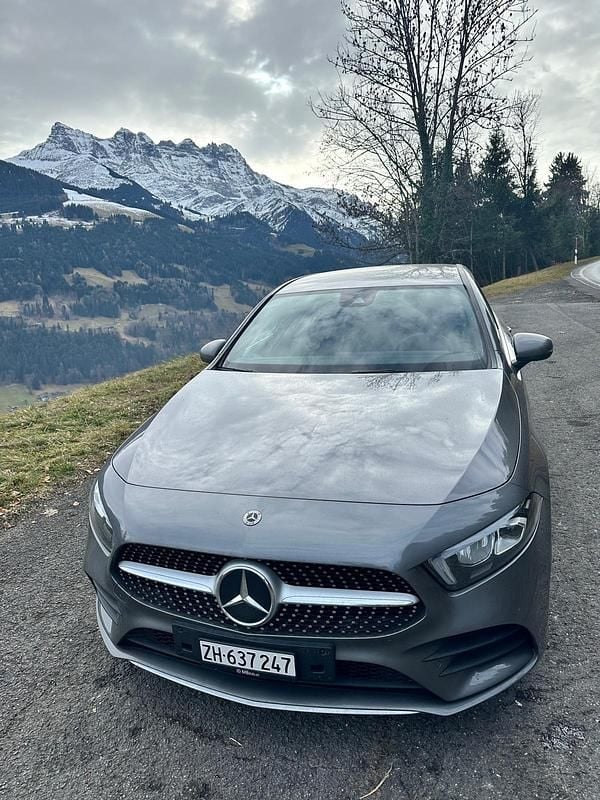 Gebraucht Mercedes A200 AMG line 163 PS (119 kW) 2022