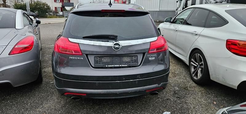 Gebraucht Opel Insignia Cosmo 220 PS (161 kW) 2011 Kombi