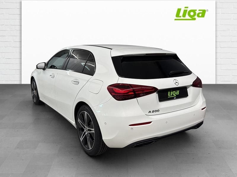 Neu Mercedes A200 Night 177 PS (130 kW) 2025 Limousine