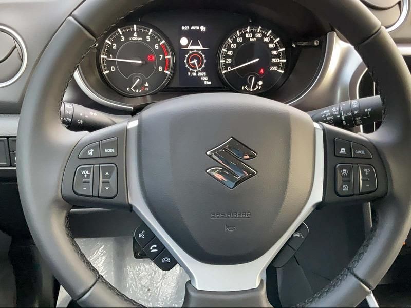 Neu Suzuki Vitara 110 PS (80 kW) 2025 Weiss SUV