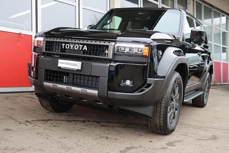 Neu Toyota Land Cruiser Style 205 PS (150 kW) 2025 Kombi