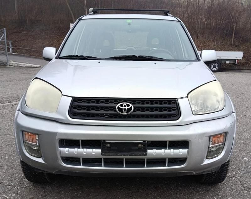 Gebraucht 2001 Toyota RAV4 Sol | CHF 3’690 (Guter Preis) - Bild 1/4