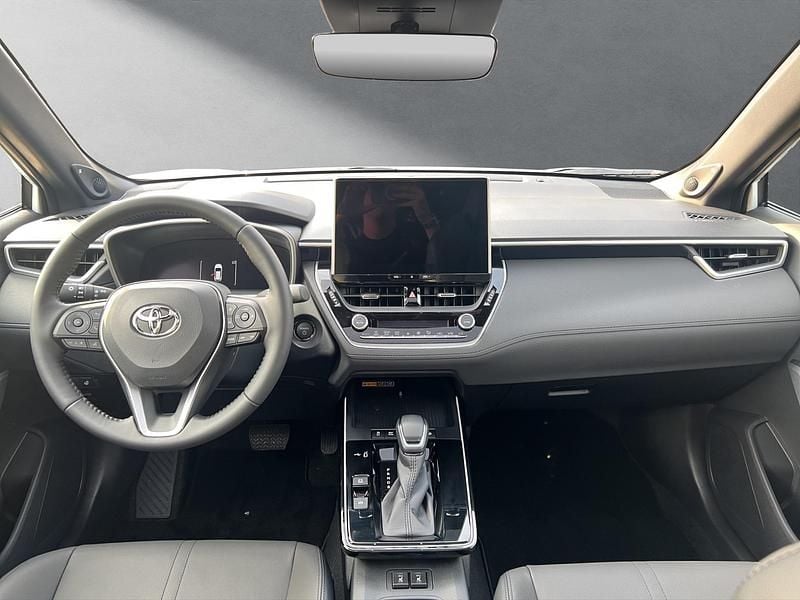 Gebraucht Toyota Corolla Cross Premium 179 PS (131 kW) 2025 SUV