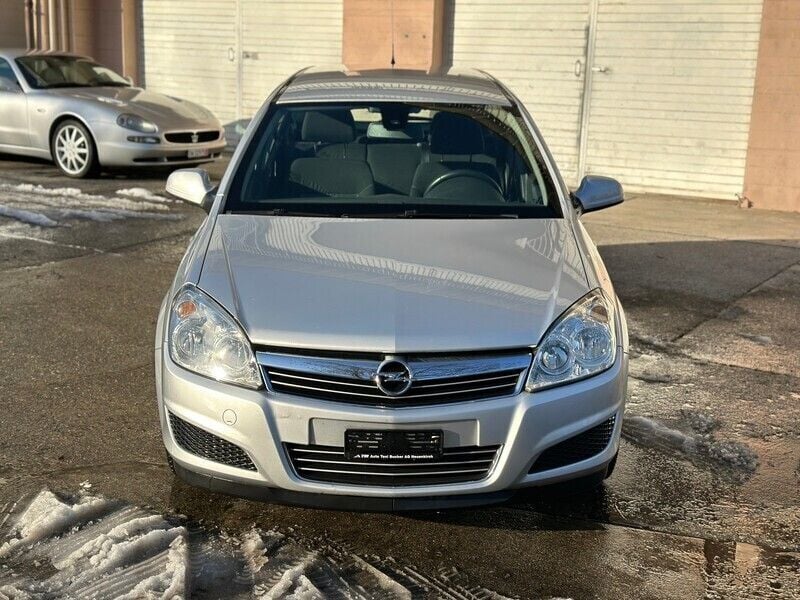 Gebraucht Opel Astra Enjoy 110 PS (80 kW) 2010