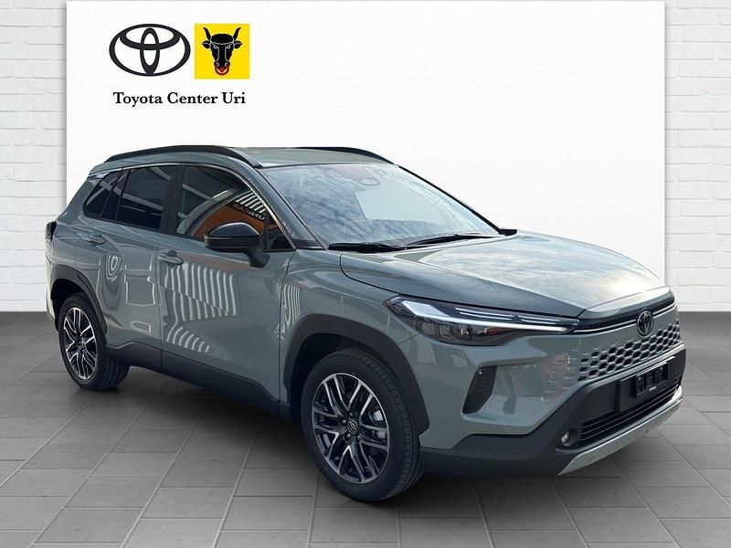 Neu Toyota Corolla Cross Trend 180 PS (132 kW) 2026 SUV