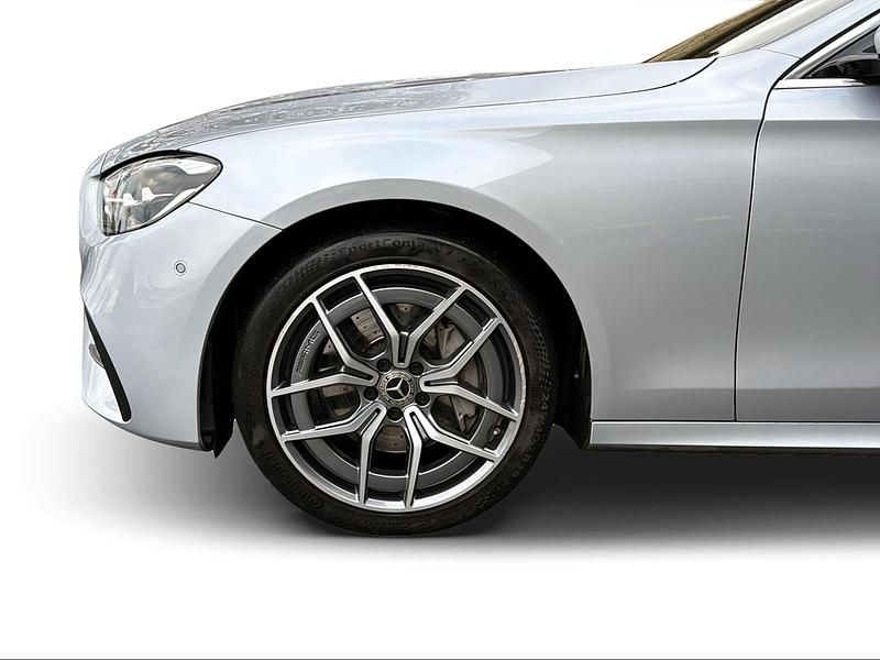 Gebraucht Mercedes E300 AMG line 265 PS (194 kW) 2022