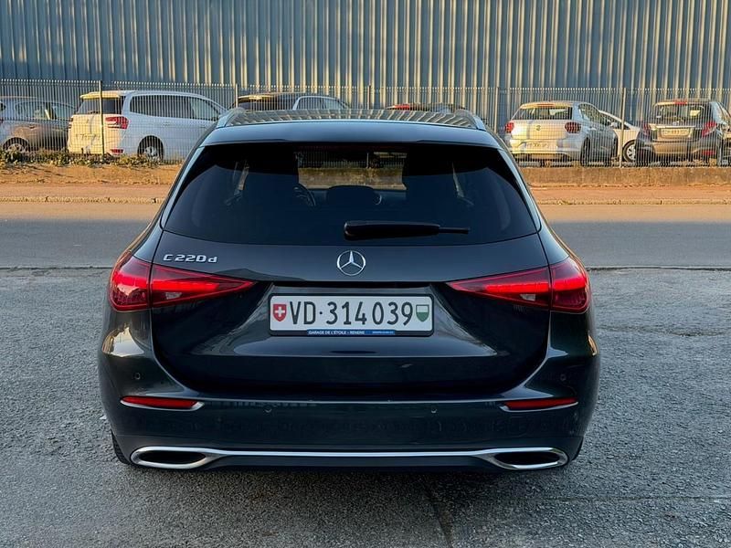 Gebraucht Mercedes C220 Avantgarde 200 PS (147 kW) 2021