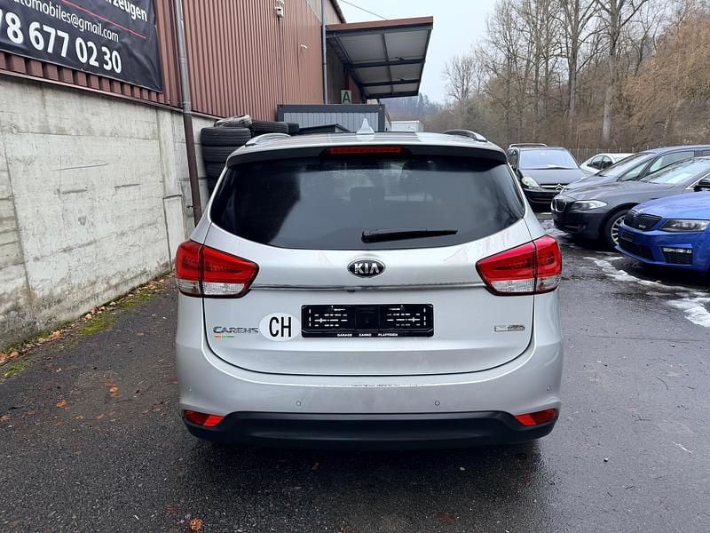 Gebraucht Kia Carens 141 PS (103 kW) 2015 Van / Kleinbus