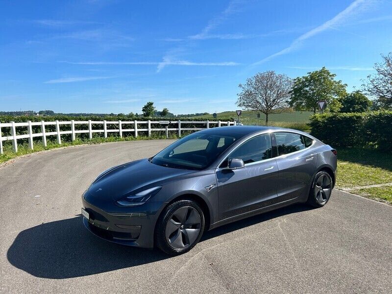 Gebraucht 2020 Tesla Model 3 Long Range AWD Limousine | CHF 22’995 (Etwas zu teuer) - Bild 1/4