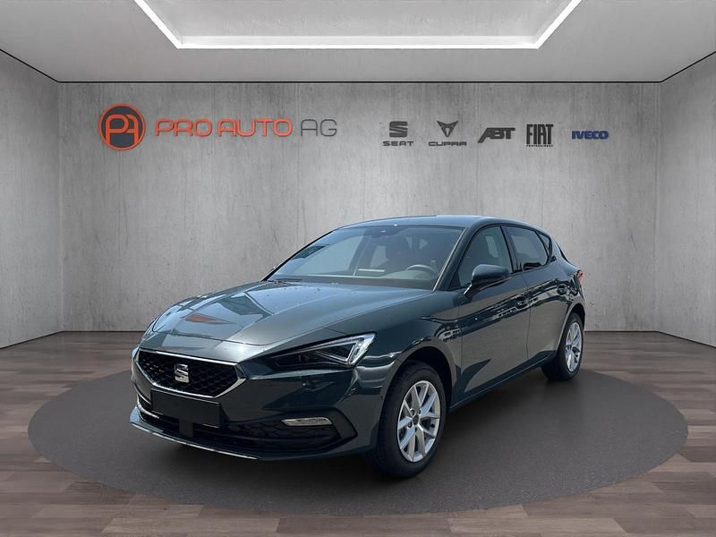 Blau Neu 2025 Seat Leon Kombi | CHF 28’549 - Bild 1/4