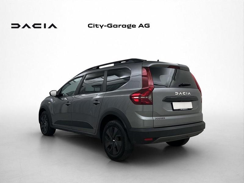 Gebraucht Dacia Jogger Expression 110 PS (80 kW) 2024 Grau Van / Kleinbus