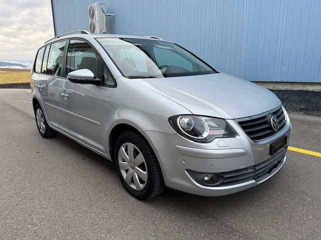 Gebraucht VW Touran Highline 140 PS (102 kW) 2010 Van / Kleinbus