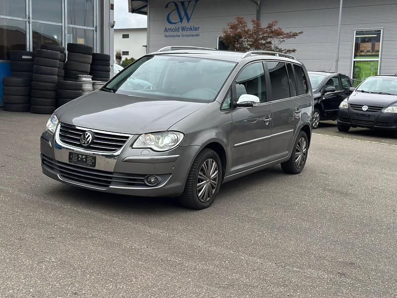 Gebraucht 2008 VW Touran Highline Van / Kleinbus | CHF 3’200 (Teuer) - Bild 1/4