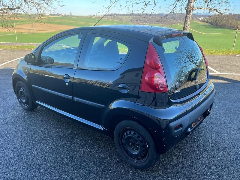 Gebraucht Peugeot 107 54 PS (39 kW) 2007 Kleinwagen
