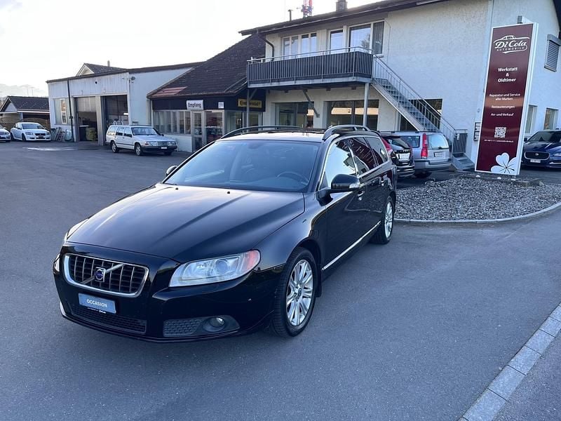 Gebraucht Volvo V70 Summum 185 PS (136 kW) 2008 Kombi