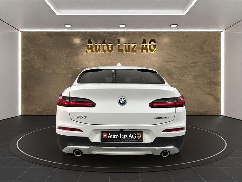 Gebraucht BMW X4 Advantage 184 PS (135 kW) 2021 SUV