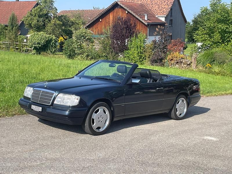 Gebraucht Mercedes E220 150 PS (110 kW) 1997 Cabrio