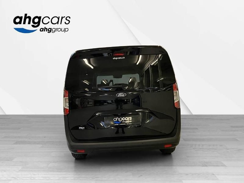 Gebraucht Ford Tourneo Titanium 125 PS (91 kW) 2025 Schwarz Kombi