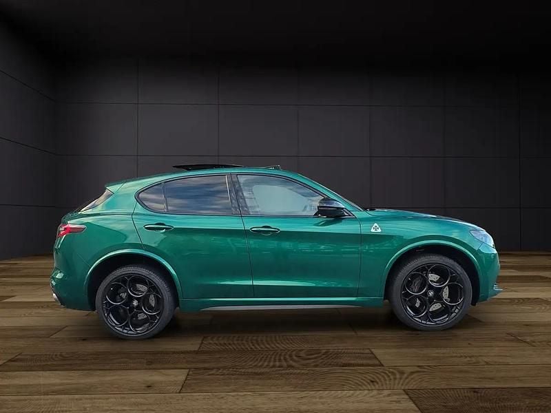 Gebraucht Alfa Romeo Stelvio Quadrifoglio 520 PS (382 kW) 2025 Grün SUV
