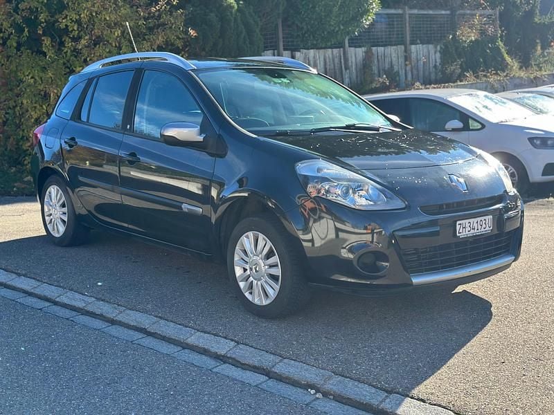 Gebraucht Renault Clio II Night&Day 101 PS (74 kW) 2011