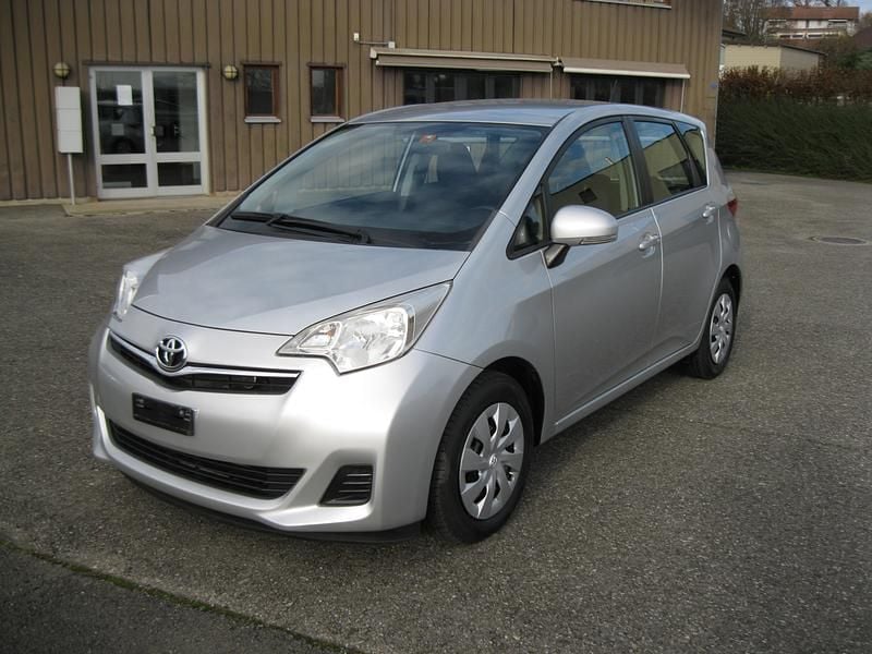 Gebraucht 2011 Toyota Verso-S Multidrive S | CHF 9’800 (Fairer Preis) - Bild 1/4