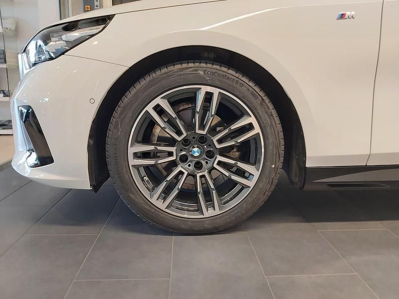 Gebraucht BMW 520 Comfort Edition 208 PS (152 kW) 2024 Weiss Kombi
