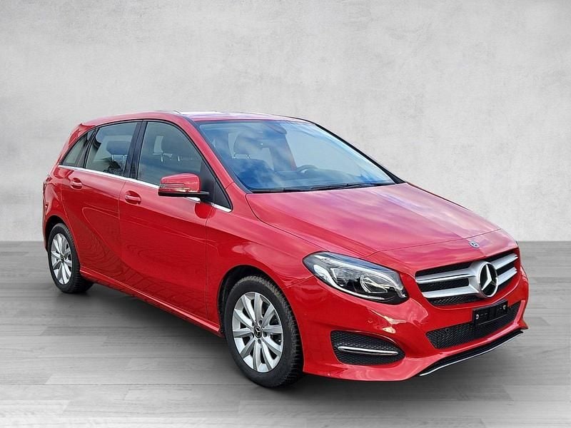 Gebraucht 2017 Mercedes B180 Style Van / Kleinbus | CHF 14’898 (Guter Preis) - Bild 1/4