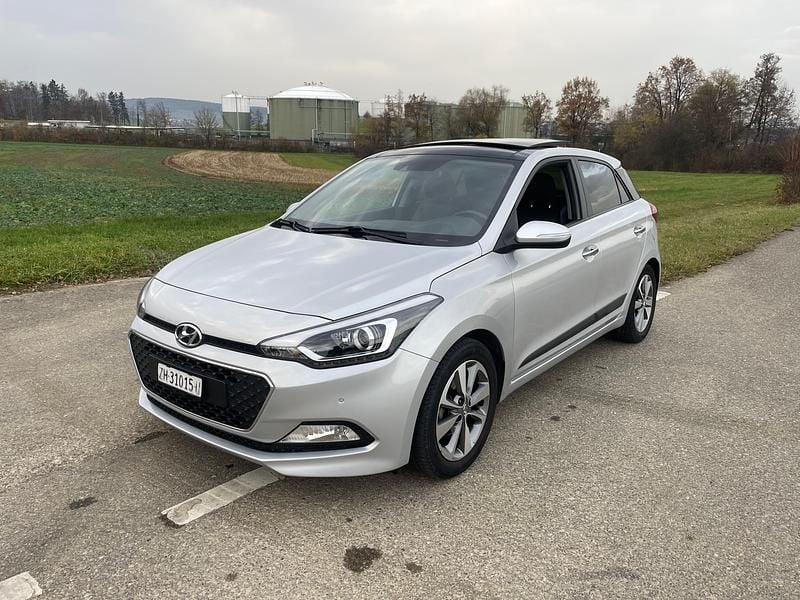 Gebraucht 2015 Hyundai i20 | CHF 14’000 (Etwas zu teuer) - Bild 1/4